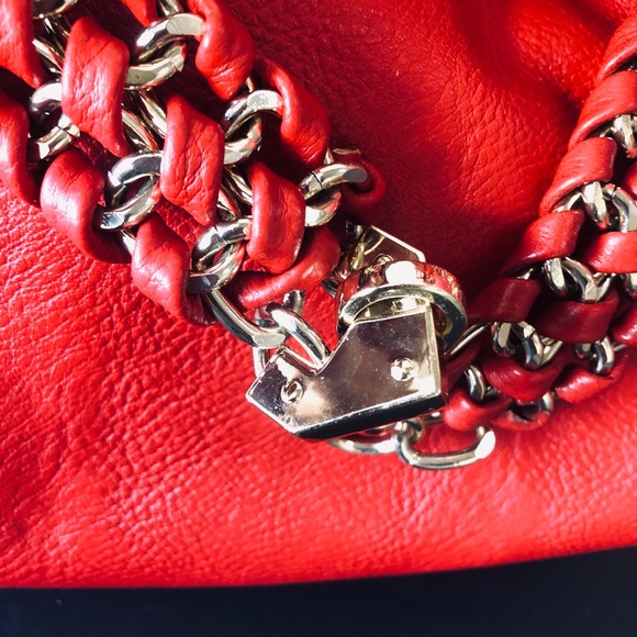 Izzy & Ali Red Vegan Leather Drawstring Purse Bag with Gold coloured Hardware - Picture 4 of 10